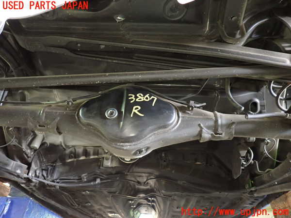 1UPJ-9238674400]ソリオ バンディット(MA37S)リアデフホーシング 中古_3