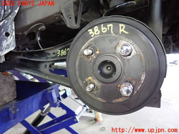 1UPJ-9238674400]ソリオ バンディット(MA37S)リアデフホーシング 中古_5