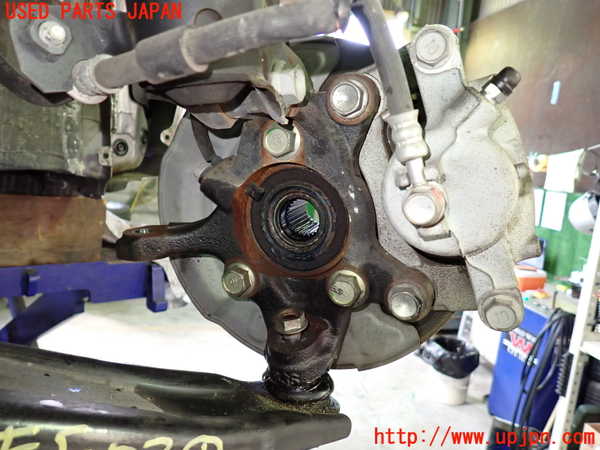 1UPJ-9238674295]ソリオ バンディット(MA37S)左フロントナックルハブ 中古_2