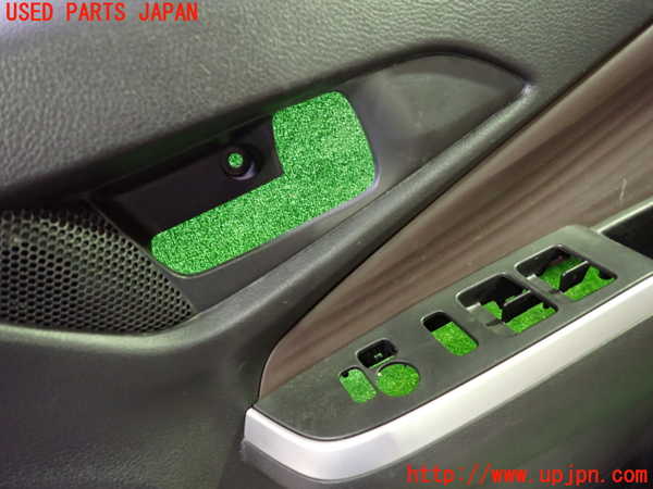 1UPJ-9238671234]ソリオ バンディット(MA37S)右前ドア内張り 中古_2