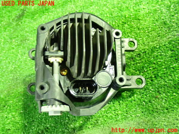 1UPJ-9238681180]ヴォクシー(ノア)(ZRR80W)右フォグ 中古_2