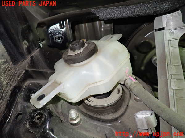 1UPJ-9238684050]ヴォクシー(ノア)(ZRR80W)ブレーキマスターシリンダー 中古_2