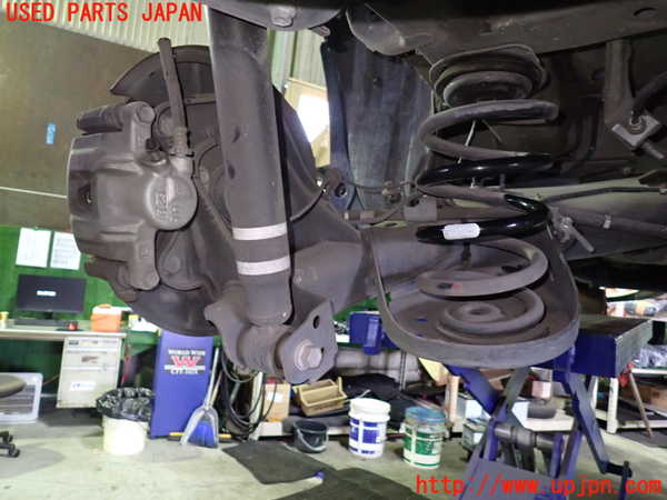 1UPJ-9238685380]ヴォクシー(ノア)(ZRR80W)リアアクスルビーム 中古_4