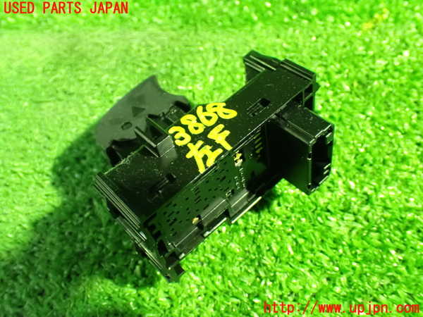 1UPJ-9238686245]ヴォクシー(ノア)(ZRR80W)左前パワーウィンドウスイッチ 中古_2