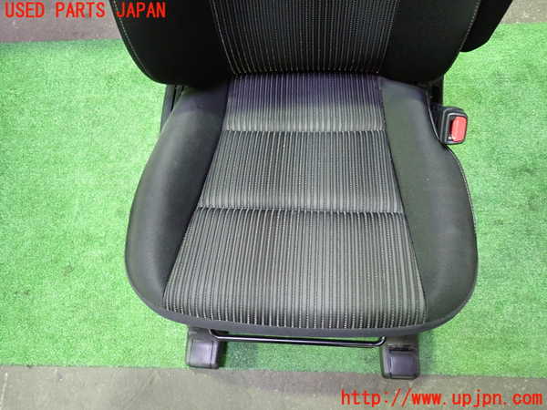 1UPJ-9238687035]ヴォクシー(ノア)(ZRR80W)運転席シート 中古_4