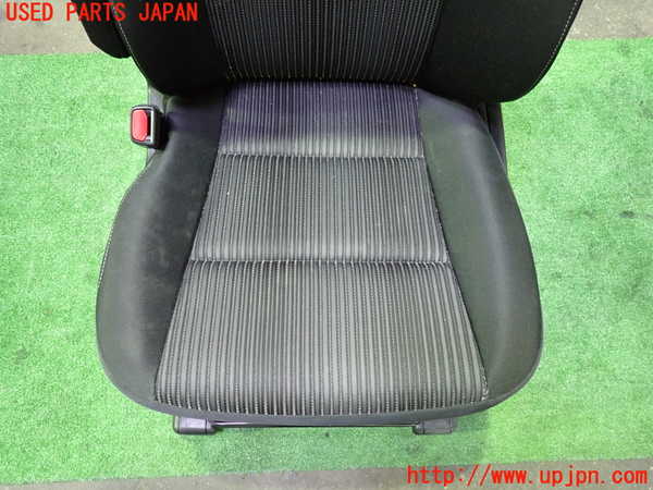 1UPJ-9238687065]ヴォクシー(ノア)(ZRR80W)助手席シート 中古_3