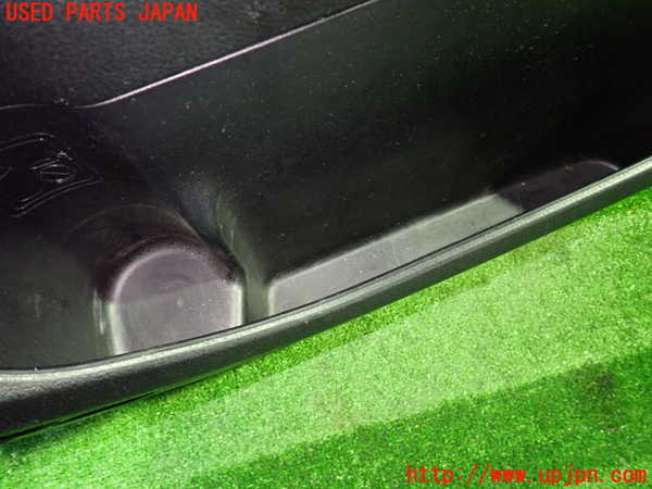 1UPJ-9238681234]ヴォクシー(ノア)(ZRR80W)右前ドア内張り 中古_3