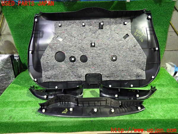 1UPJ-9238681578]ヴォクシー(ノア)(ZRR80W)バックドア内張り 中古_3