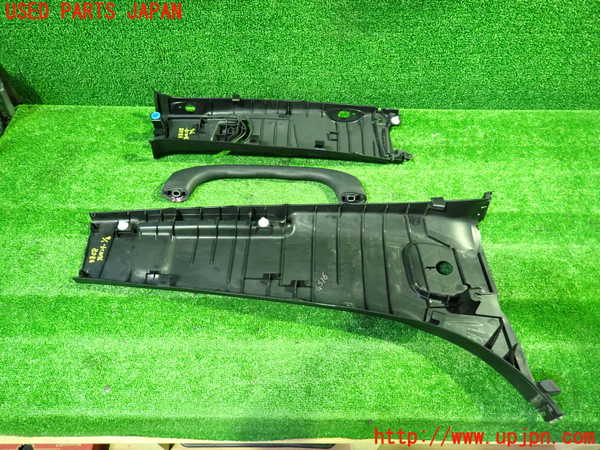 1UPJ-9238687670]ヴォクシー(ノア)(ZRR80W)左センターピラートリム 中古_2