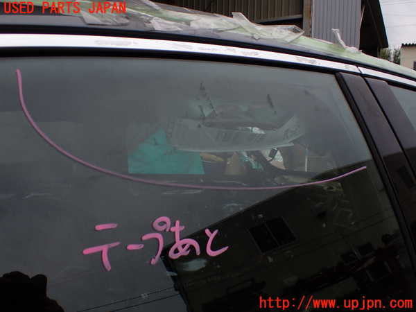 1UPJ-9238691290]アウディ・S3 セダン(8VDJHL)右後ドア AGC M189 中古_4