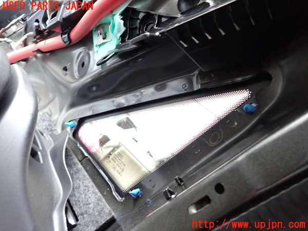 1UPJ-9238691382]アウディ・S3 セダン(8VDJHL)左クォーターガラス AGC M189 中古_2