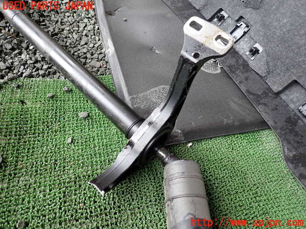 1UPJ-9238693410]アウディ・S3 セダン(8VDJHL)リアプロペラシャフト 中古_2