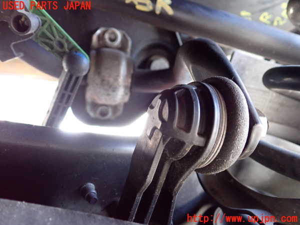 1UPJ-9238695445]アウディ・S3 セダン(8VDJHL)リアスタビライザー 中古_3