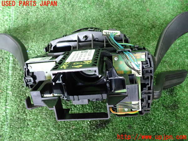 1UPJ-9238696720]アウディ・S3 セダン(8VDJHL)コンビネーションスイッチ 中古_4