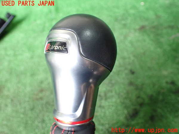 1UPJ-9238697570]アウディ・S3 セダン(8VDJHL)シフトノブ 中古_4