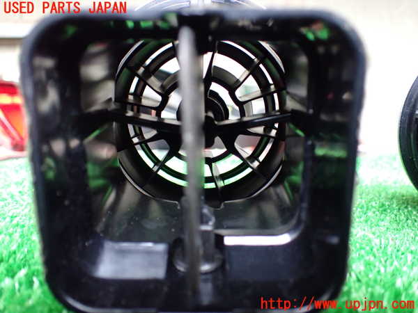 1UPJ-9238697527]アウディ・S3 セダン(8VDJHL)エアコン吹き出し口2 (真中) 中古_3