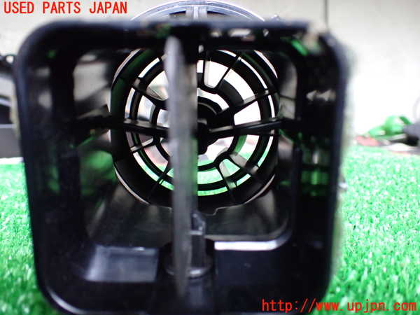 1UPJ-9238697528]アウディ・S3 セダン(8VDJHL)エアコン吹き出し口3 (左) 中古_3