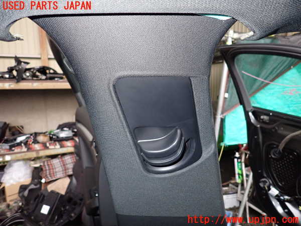 1UPJ-9238697670]アウディ・S3 セダン(8VDJHL)左センターピラートリム 中古_2