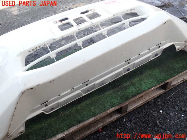 1UPJ-9238701010]ステップワゴン(RK1)フロントバンパー 中古_4