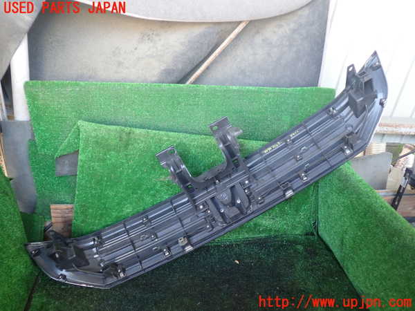 1UPJ-9238701050]ステップワゴン(RK1)ラジエターグリル 中古_2