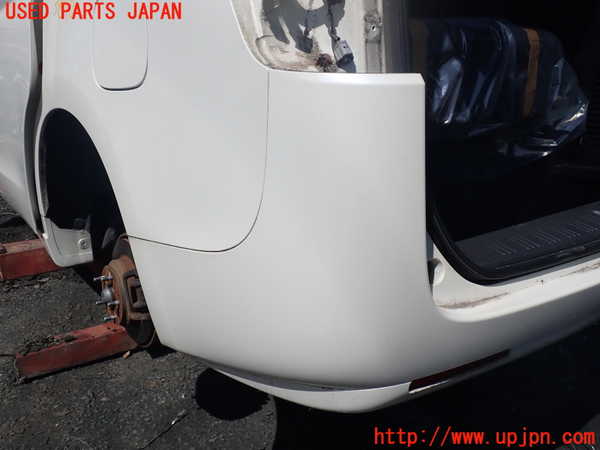 1UPJ-9238701610]ステップワゴン(RK1)リアバンパー 中古_4