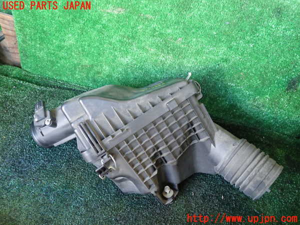 1UPJ-9238702560]ステップワゴン(RK1)エアクリーナーボックス 中古_2