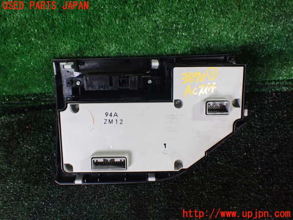 1UPJ-9238706066]ステップワゴン(RK1)エアコンスイッチ1 中古_3