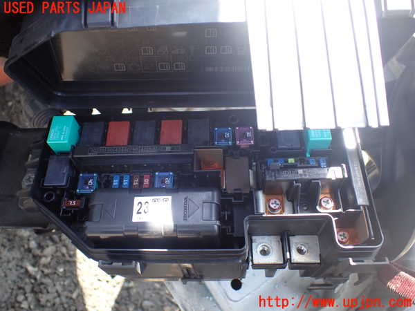 1UPJ-9238706742]ステップワゴン(RK1)ヒューズボックス2(EGルーム内助手席側) 中古_2