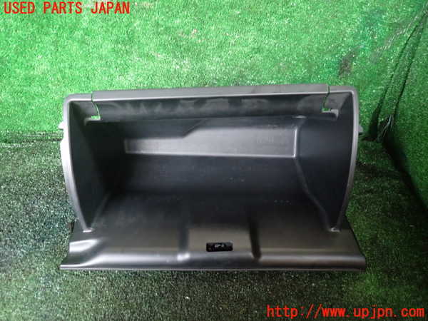 1UPJ-9238707516]ステップワゴン(RK1)グローブボックス1 中古_3