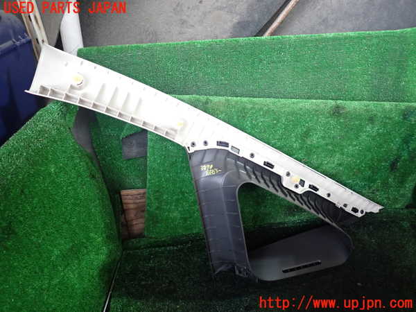 1UPJ-9238707655]ステップワゴン(RK1)右フロントピラートリム 中古_2