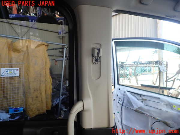 1UPJ-9238707670]ステップワゴン(RK1)左センターピラートリム 中古_2