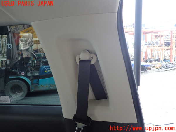 1UPJ-9238707675]ステップワゴン(RK1)右リアピラートリム 中古_3