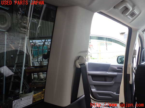 1UPJ-9238707680]ステップワゴン(RK1)左リアピラートリム 中古_2