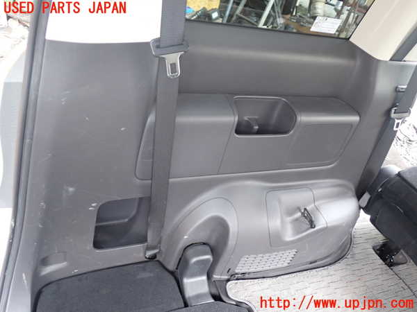 1UPJ-9238707680]ステップワゴン(RK1)左リアピラートリム 中古_4