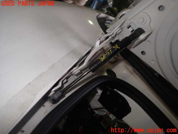 1UPJ-9238711506]ポルシェ・ボクスター(98623)トランクダンパー 中古_2