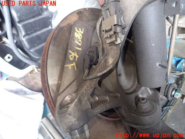 1UPJ-9238714290]ポルシェ・ボクスター(98623)右フロントナックルハブ 中古_2