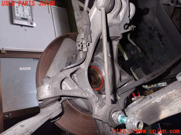 1UPJ-9238714305]ポルシェ・ボクスター(98623)左リアナックルハブ 中古_2