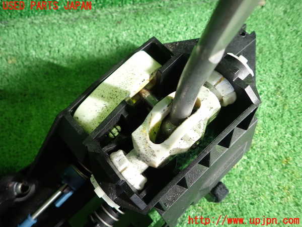 1UPJ-9238717560]ポルシェ・ボクスター(98623)MTシフトレバー 中古_2