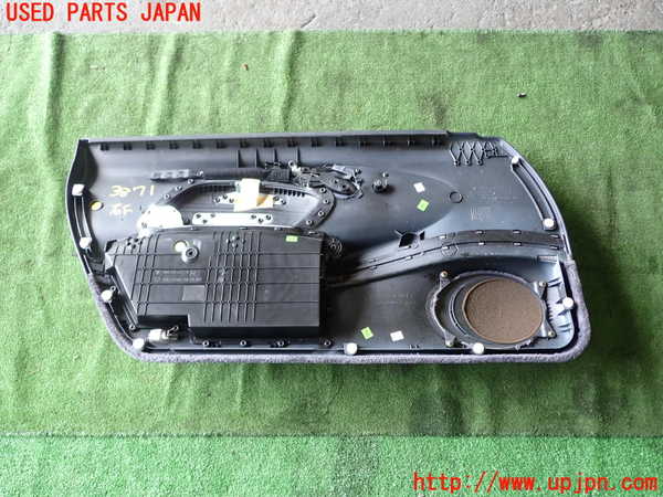 1UPJ-9238711234]ポルシェ・ボクスター(98623)右ドア内張り 中古_5