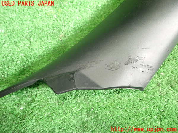 1UPJ-9238717655]ポルシェ・ボクスター(98623)右フロントピラートリム 中古_2
