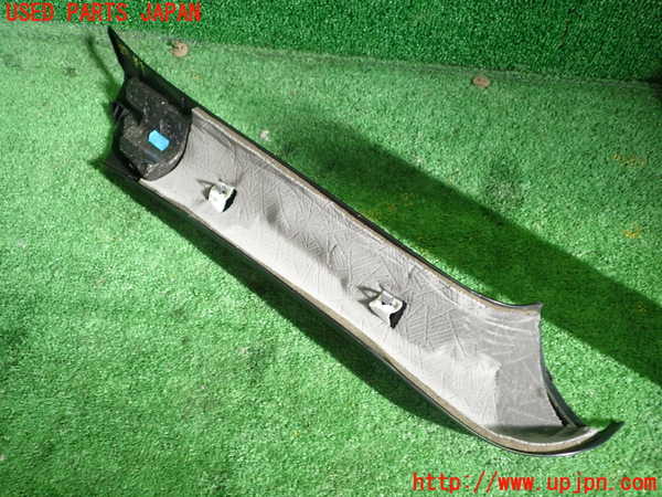 1UPJ-9238717660]ポルシェ・ボクスター(98623)左フロントピラートリム 中古_5