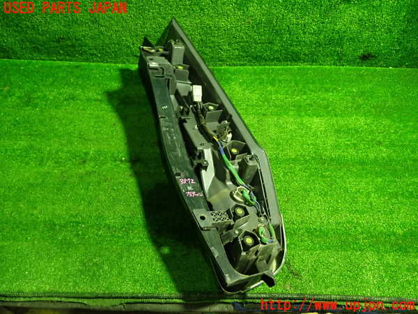 1UPJ-9238721536]ヴォクシー(ノア)(ZRR80G)左テールランプ 中古_3