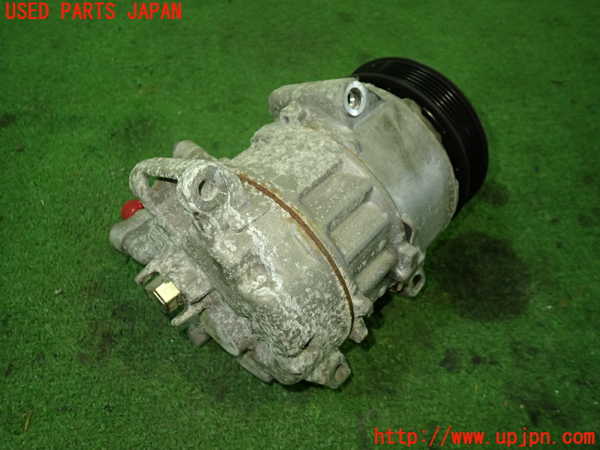 1UPJ-9238726025]ヴォクシー(ノア)(ZRR80G)エアコンコンプレッサー 中古_4