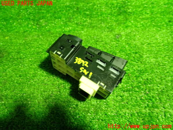 1UPJ-9238726306]ヴォクシー(ノア)(ZRR80G)スイッチ1(時計 エコモード 横滑り防止OFF) 中古_2