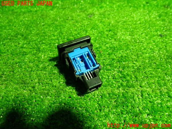 1UPJ-9238726308]ヴォクシー(ノア)(ZRR80G)スイッチ3(アイドリングストップOFF) 中古_2