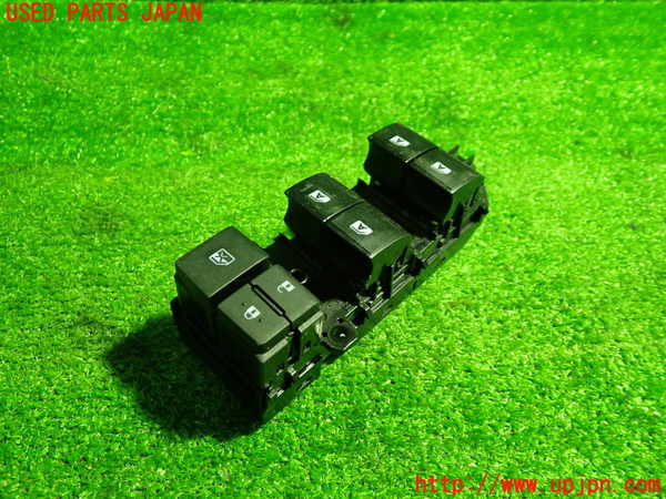 1UPJ-9238726240]ヴォクシー(ノア)(ZRR80G)右前パワーウィンドウスイッチ 中古_2