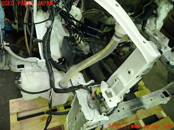 1UPJ-9238726791]ヴォクシー(ノア)(ZRR80G)ウォッシャータンク1 中古_2