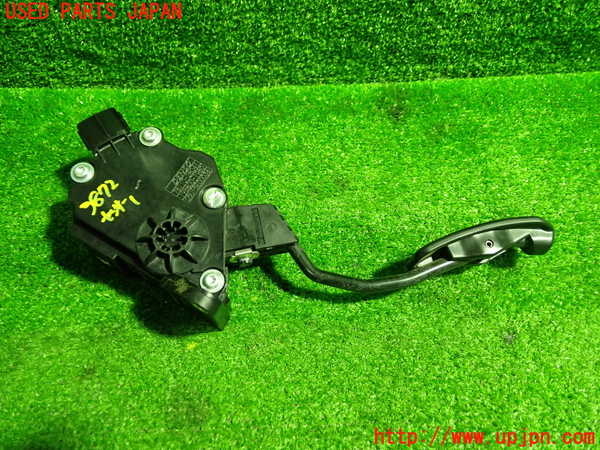 1UPJ-9238726381]ヴォクシー(ノア)(ZRR80G)センサー1(アクセルペダル) 中古_3