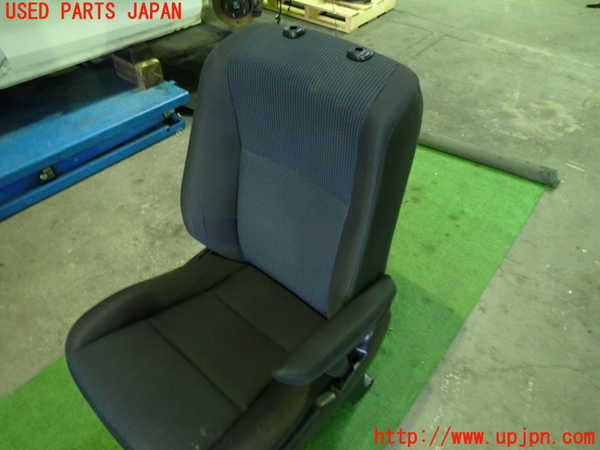 1UPJ-9238727035]ヴォクシー(ノア)(ZRR80G)運転席シート 中古_2