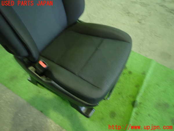 1UPJ-9238727065]ヴォクシー(ノア)(ZRR80G)助手席シート 中古_3